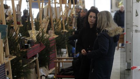 Un aspecto dunha edici�n anterior do mercado Petiscos de Nadal