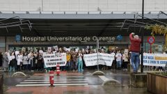 Los profesionales se concentraron frente al nuevo edificio de hospitalizacin
