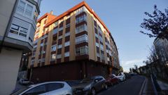 Uno de los edificios peor parados de esta oleada de robos se encuentra en el cruce de la r�a Santiago con la Ronda do Carme