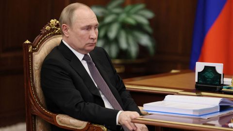 El presidente ruso, Vladimir Putin, en una oficina del Kremlin.