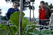 Bar y Lores, en una visita a la huerta urbana de Monte Porreiro el pasado mes de noviembre.