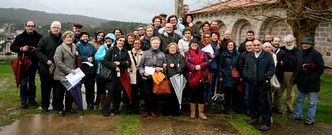 Miembros de la asociaci�n Amigos del Rom�nico disfrutaron de un recorrido por Mux�a y Vimianzo guiados por el antrop�logo Manuel Vilar.