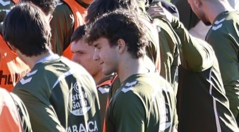 Jorge P�rez-Lafuente, en un entrenamiento con el primer equipo esta temporada.
