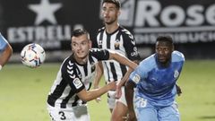 Adri�n Lape�a, con el dorsal 3, en un partido de esta temporada