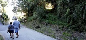 La parcela, de cerca de 3.000 metros cuadrados, est� cerca del t�nel del paseo de A Magdalena.