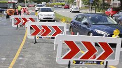 Se�alizaci�n colocada impidiendo el paso de los veh�culos hacia la avenida de As P�as.