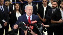 Netanyahu habla a la prensa en la Knesset, despu�s del voto sobre un proyecto de ley para disolver el Parlamento israel� y asistir a las elecciones adicionales en Jerusal�n