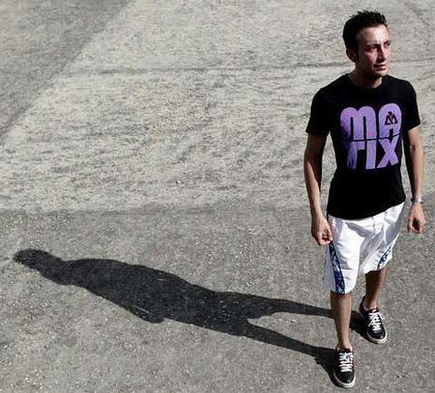 Cereigido est� dispuesto a encontrar en Brasil el futuro laboral que no ha encontrado aqu�.