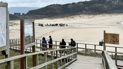 Rodaje de �Las hijas de la criada� en la playa de Area Maior de Muros