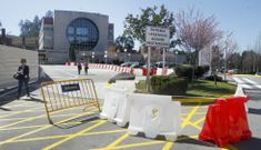 La empresa trabaja en la apertura de la nueva entrada de urgencias y en el vial que la comunica. 