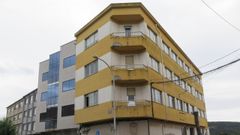 El Edificio Interxeracional est� situado en la avenida L�pez Astray de A Laracha.