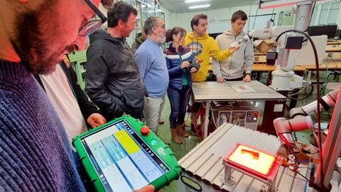 Alumnos de un m�ster de FP en un instituto de Vigo en el 2022