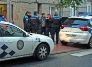 La Polic�a Local, durante una intervenci�n