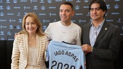 Mari�n Mouri�o, Iago Aspas y Marco Garc�s, en la rueda de prensa con motivo de la renovaci�n del capit�n del Celta.