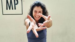 A bailarina e core�grafa Raquel Ferrad�s 