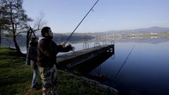 Los pescadores regresan a los r�os gallegos