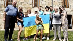 Once de los doce refugiados ucranianos que viven desde marzo en una casa rural de Belesar, en el Concello de Baiona