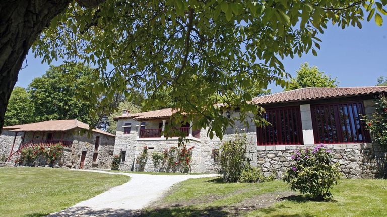 Un aspecto do exterior do Ecomuseo Pazo de Arxeriz, no municipio do Savi�ao