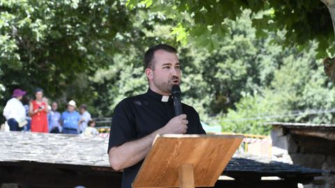 Feira de Artesana e Gastronoma de Castroverde, pregonero