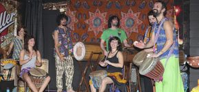 Los ritmos africanos se mezclaron con los gallegos en la sala Dubl�n. 