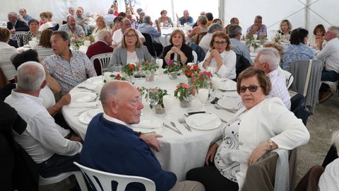 COMIDA DE LOS MAYORES EN PORTO DO SON 2025