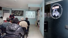 Foto de archivo de un curso de recuperaci�n de puntos