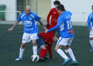 El partido de ida que se disput� en el campo de O Sango�edo fue intenso e igualado. 