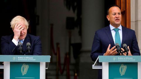 �Una falta de acuerdo causar� mucho trastorno en Irlanda�, afirm� el primer ministro de Irlanda en la rueda conjunta conJohnson