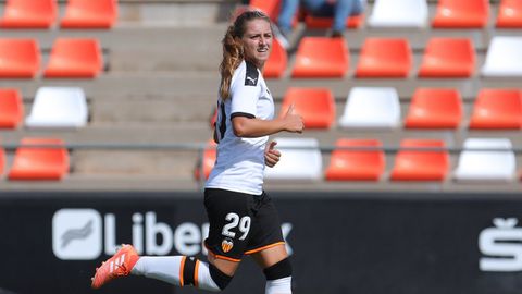 Mar�a Ortiz, nueva futbolista del Real Oviedo Femenino