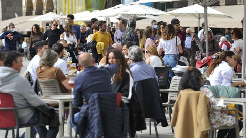 Ambiente en restaurantes y bares de la Marina, en A Coruña.