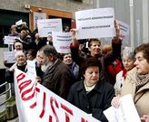 Los vecinos se concentraron por segunda vez ante la oficina de Bautista Administradores.