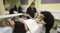 Una clase prctica en el taller de depilacin y micropigmentacin