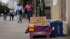 Mensaje de una persona sin hogar pidiendo una sábada en el Cantón Grande coruñés