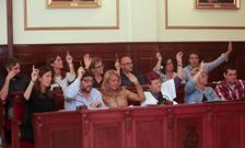La izquierda vot� conjuntamente para redistribuir partidas de los presupuestos de este a�o. 