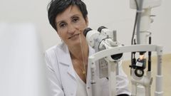 La oftalm�loga Ana Gonz�lez anima a protegerse los ojos