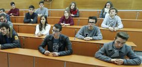 ?En el centro, Jos� Manuel y, a su derecha, Marcos Li�ares. 