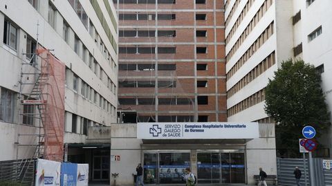 Estado de las obras del nuevo edificio de hospitalizacin del CHUO este lunes.