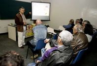 La Asociaci�n Galega de Apicultura imparte varias charlas sobre el sector. 