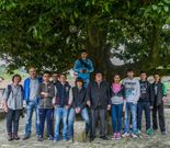 Los alumnos del instituto con Rodr�guez Presas, con sombrero.