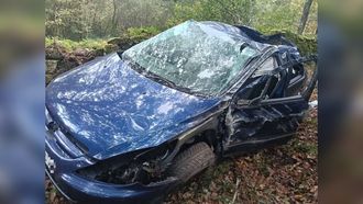 El coche qued completamente destrozado