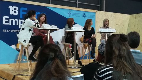 Por la izquierda, Carmen Osorio, Isabel Llano, Eugenia Suárez, Carmen García y Carmen Barcia