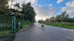 Entorno de la PO-546 donde la Xunta prev� habilitar un p�rking disuasorio