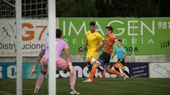 Alain Ribeiro en una accin del encuentro de este sbado ante el Boiro