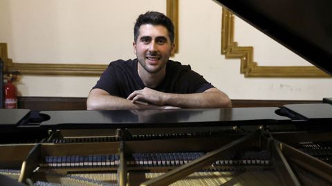 lvaro Sieira Ferreira, pianista