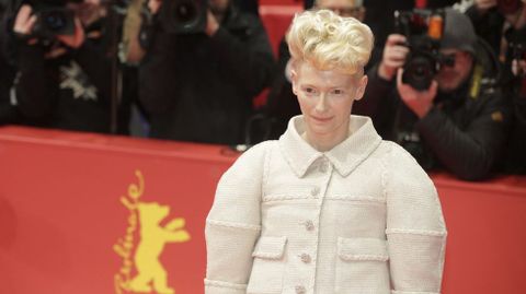 La actriz britnica Tilda Swinton a su llegada a su llegada a la presentacin de la pelcula Ave, Csar!.
