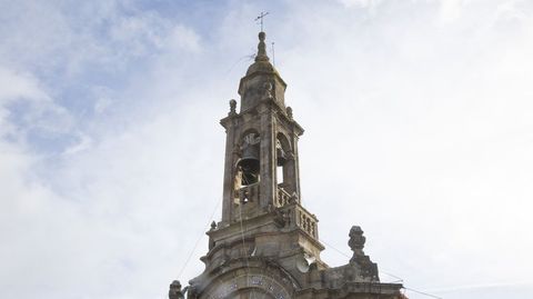 Campanario de la iglesia de Traba, Coristanco 