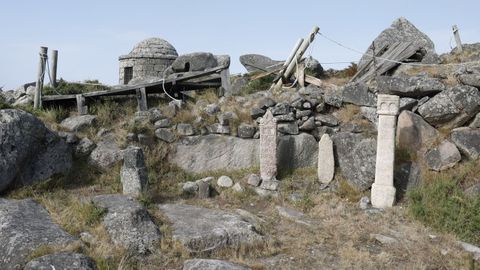 Abandono en O Facho. El yacimiento de Cangas sufre desde hace aos dejadez administrativa y no se sigue con la musealizacin