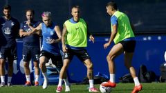 David Mella, Angeli�o y Yeremay, en un entrenamiento del Deportivo