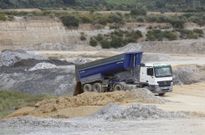 Movimientos de tierras en terrenos de la Plisan el pasado jueves. 