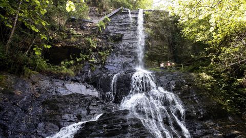 Cascada en Santo Estevo do Ermo